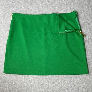 MICHAEL Michael Kors Green Mini Skirt Gold Zipper Size 4 Like New